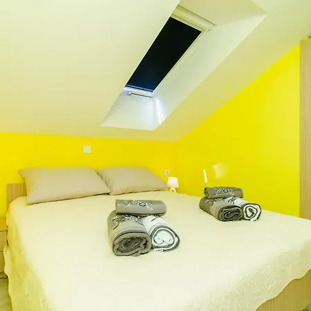 Apartment With A Parking Space Banici, Dubrovnik - 23176 *